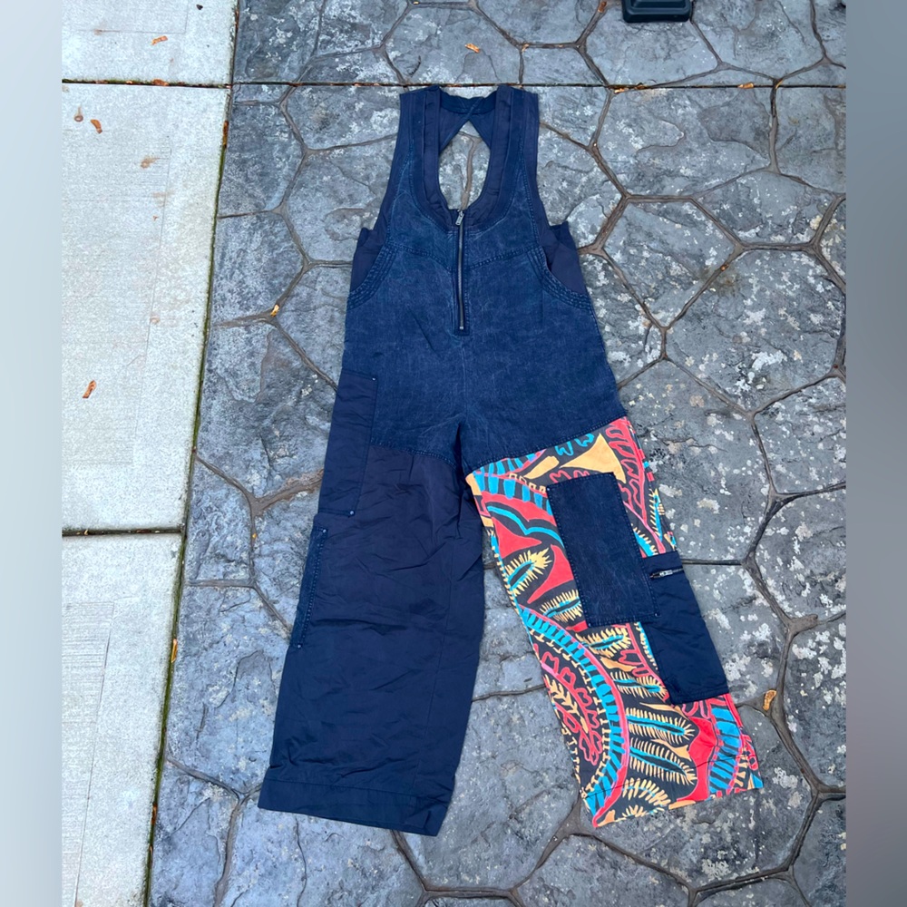 Free people blue/print sleeveless pant jumpsuit size small